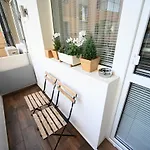Modern 2-bedroom With Parking Lägenhet Varna