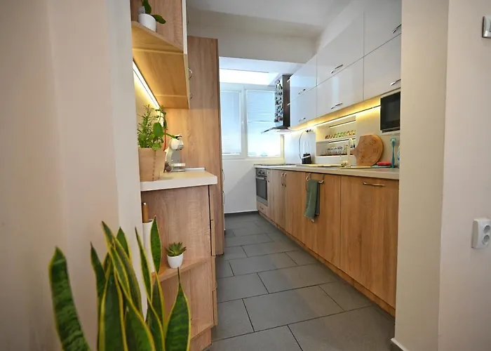 Modern 2-bedroom With Parking Varna