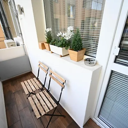 Modern 2-bedroom With Parking Lejlighed Varna