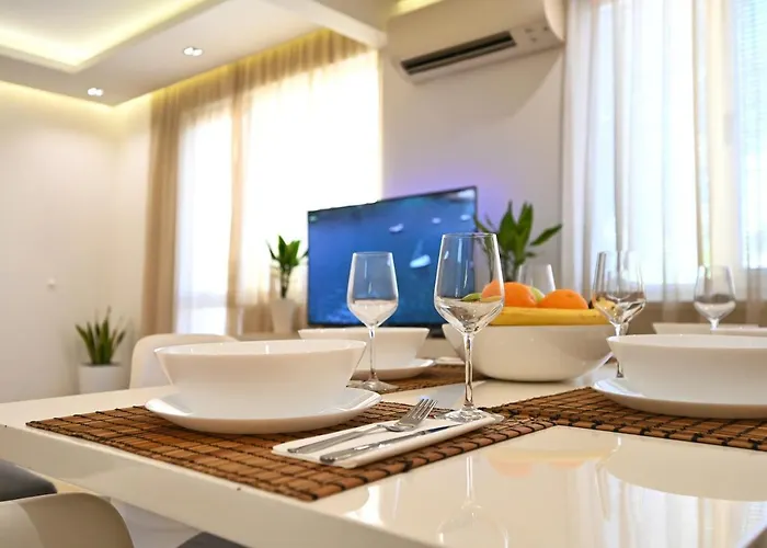 Modern 2-bedroom With Parking Apartament